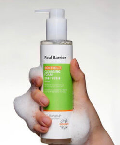 Очищающий гель для жирной кожи Real Barrier Control-T Cleansing Foam